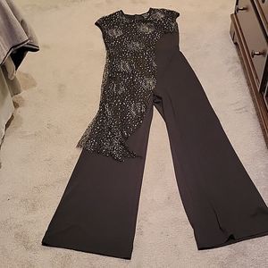 Cartise dressy black jumpsuit with sparkly gold overlay jumpsuit Size US 8